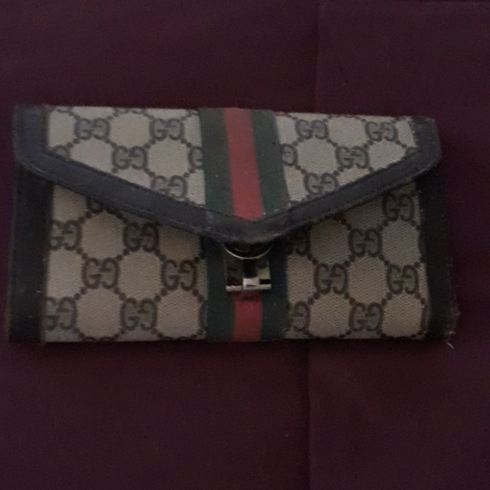 Vintage Gucci women's wallet - Picture 1 of 10